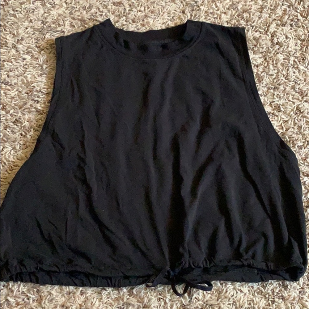 Lululemon crop tee